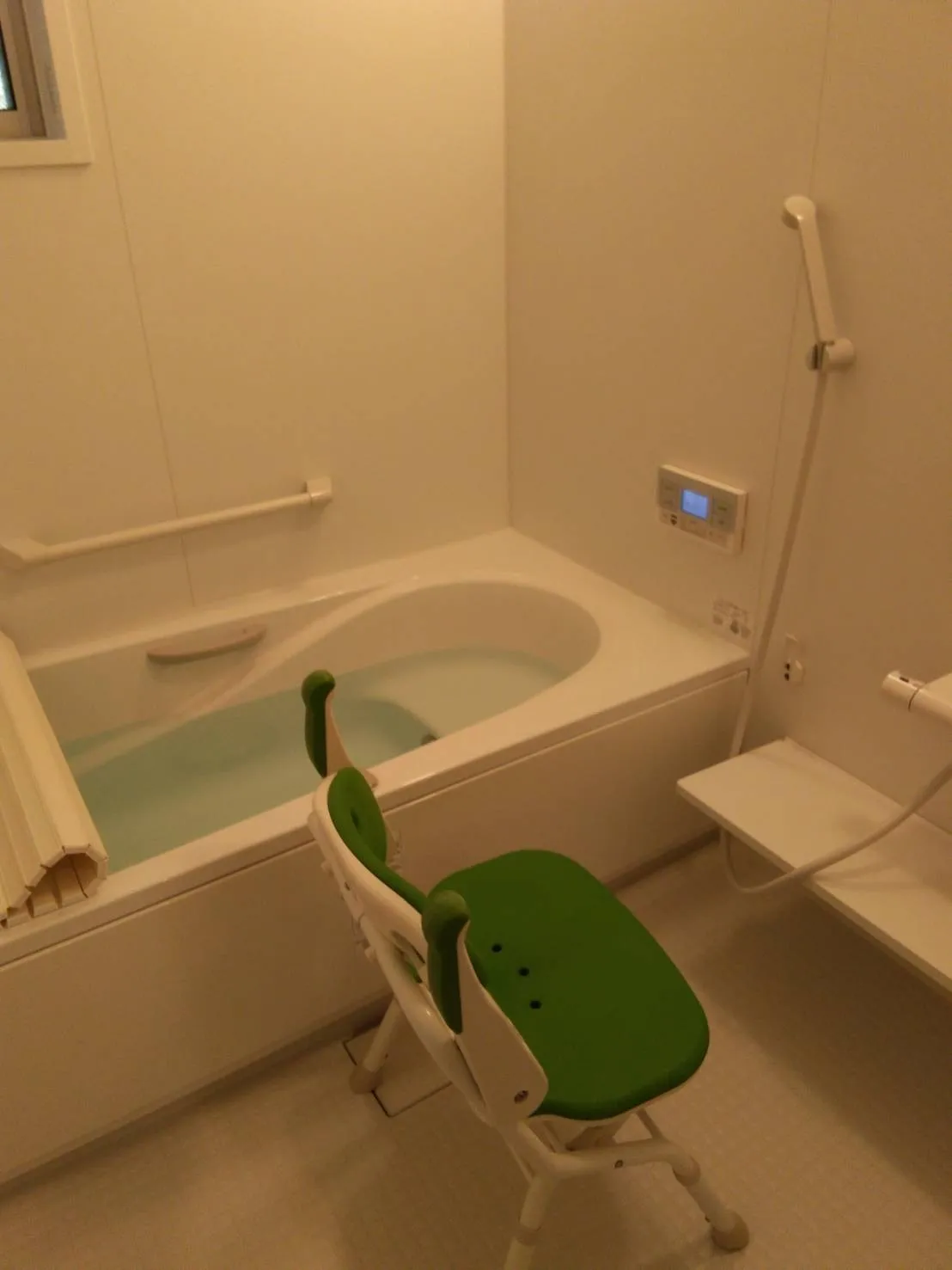 【障がい者グループホーム】綺麗で清潔な浴室でほっこり温まろう♪【入浴】