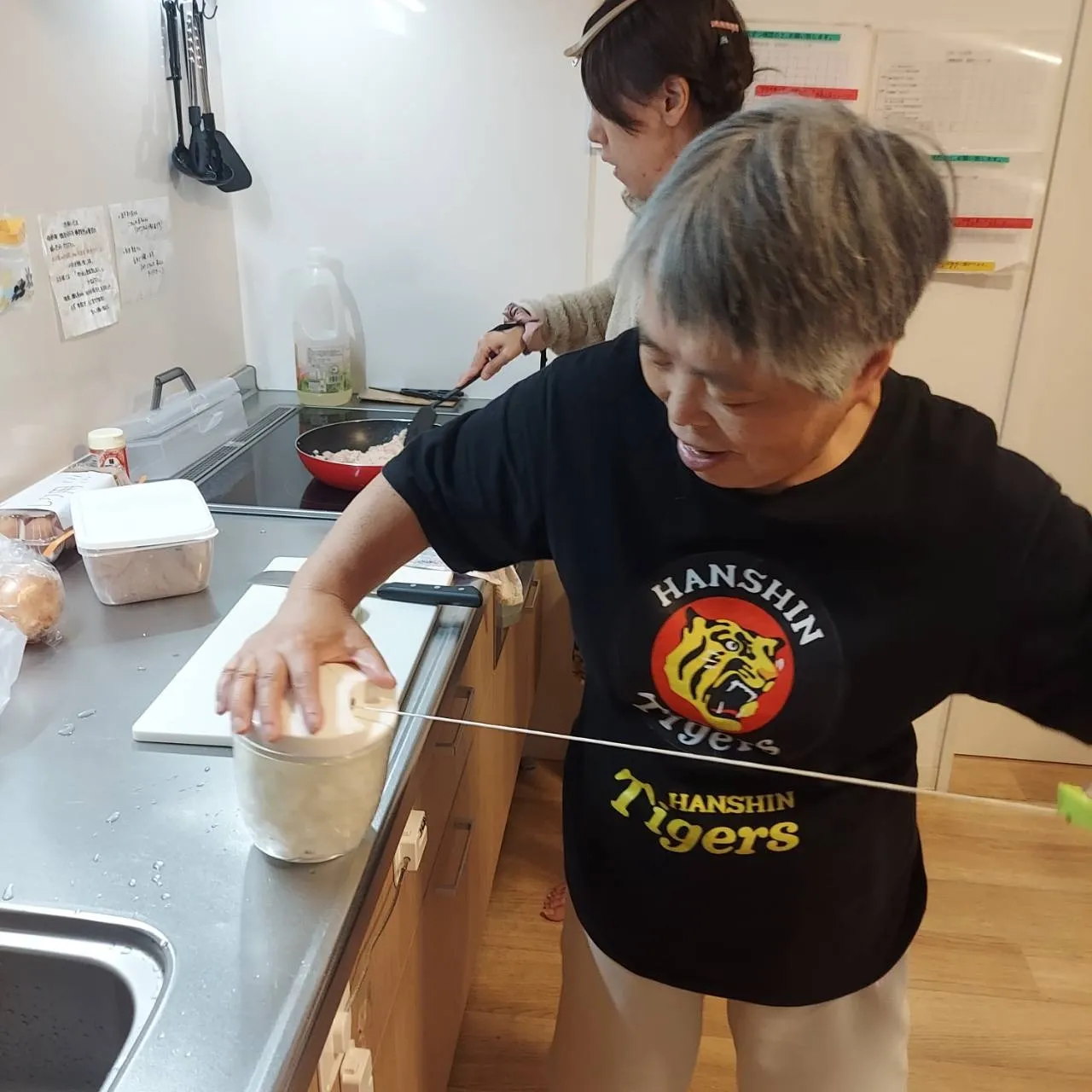 【みんなで作る楽しさ♪笑顔あふれる昼食レクリエーション(^^)/】